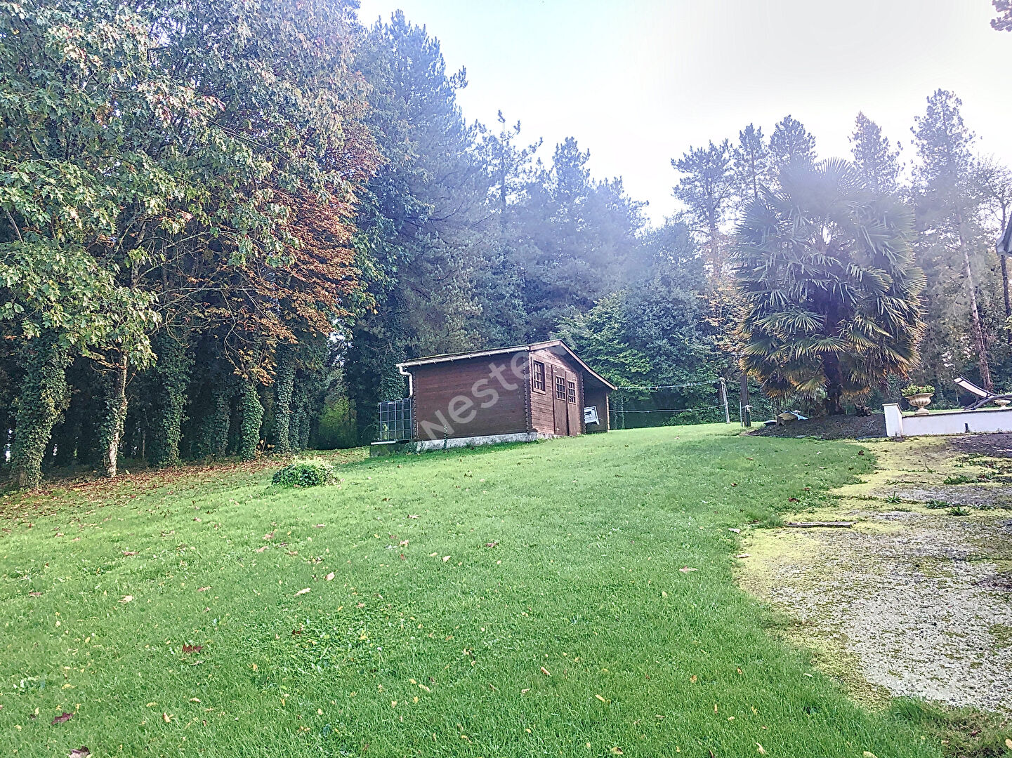 Vente maison familiale de 213m2 à Chateaubriant avec cinq chambres, sur un terrain arboré de plus de 2 hectares avec piscine