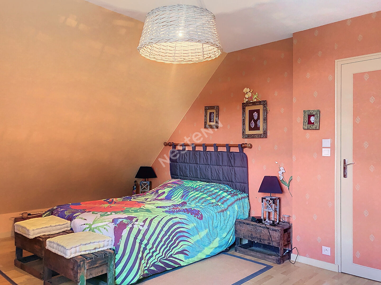 Vente maison familiale de 213m2 à Chateaubriant avec cinq chambres, sur un terrain arboré de plus de 2 hectares avec piscine