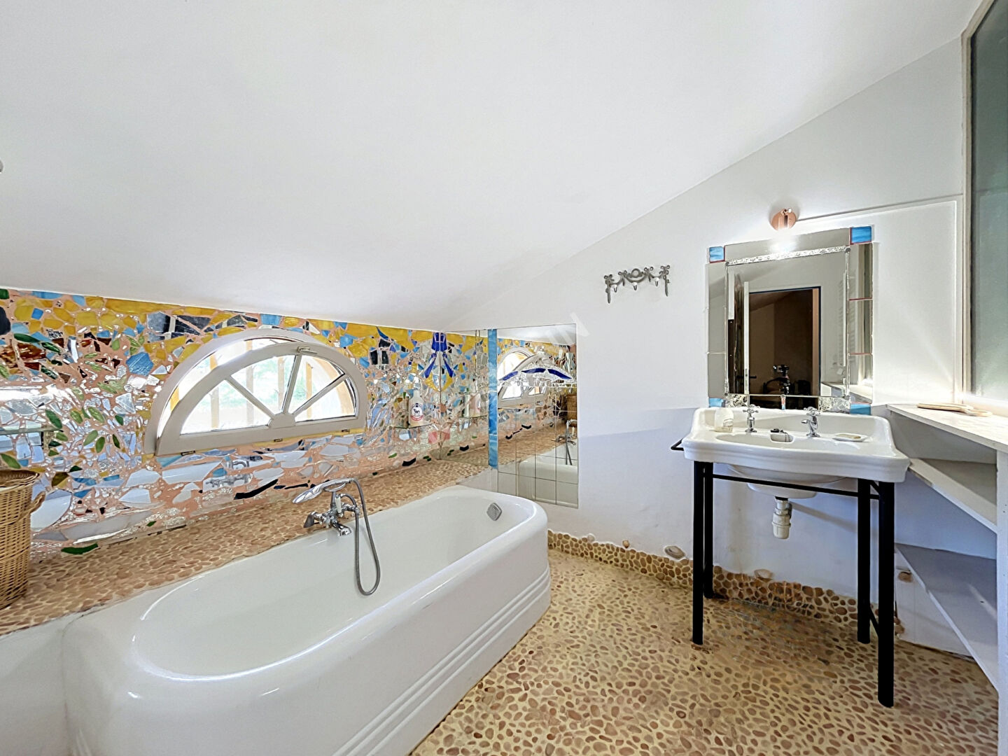 Demeure authentique - 4 chambres avec parc de 5000m2