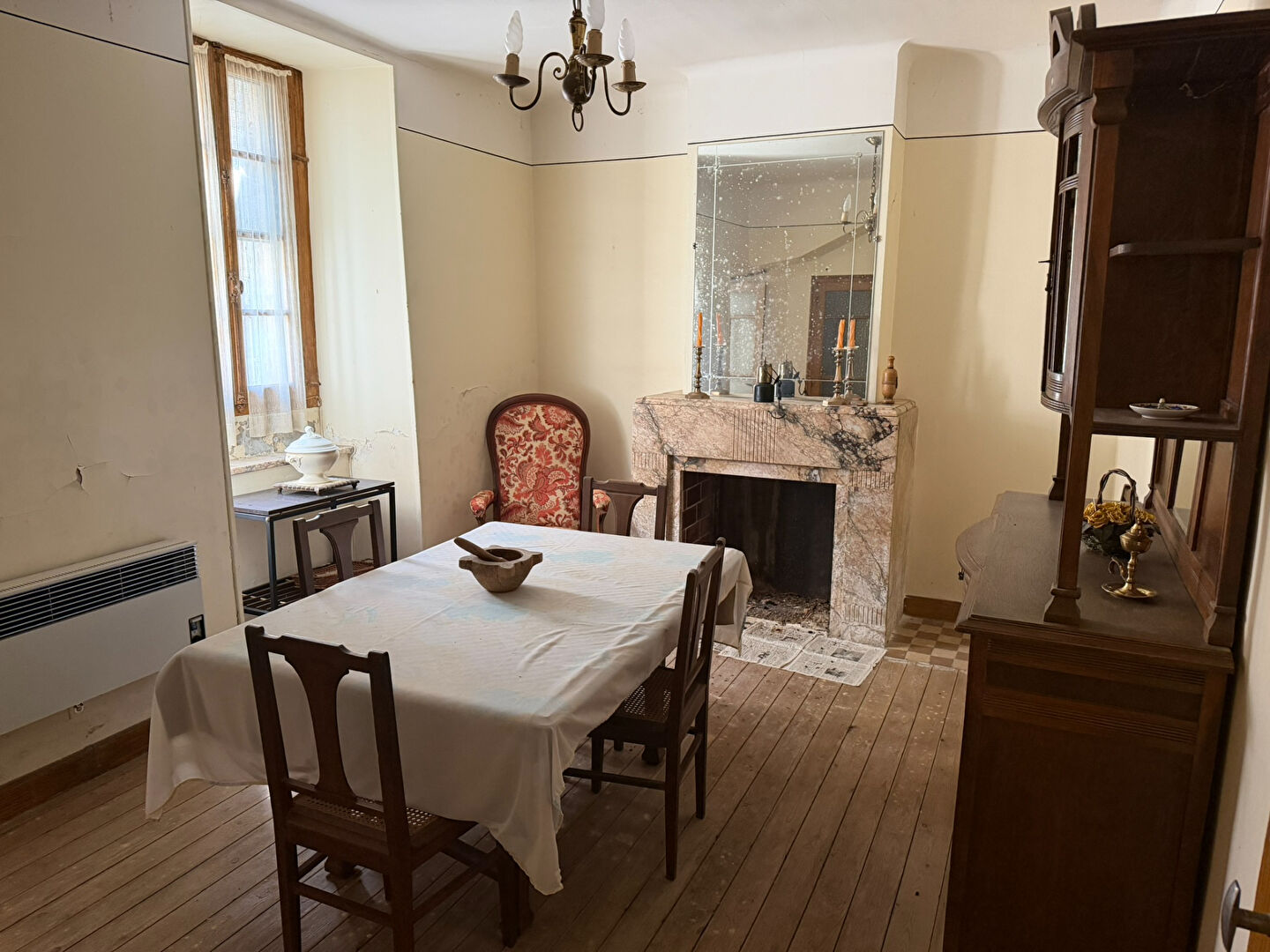 Limousis ? Maison de village avec 4 chambres et grenier aménageable de 50 m²