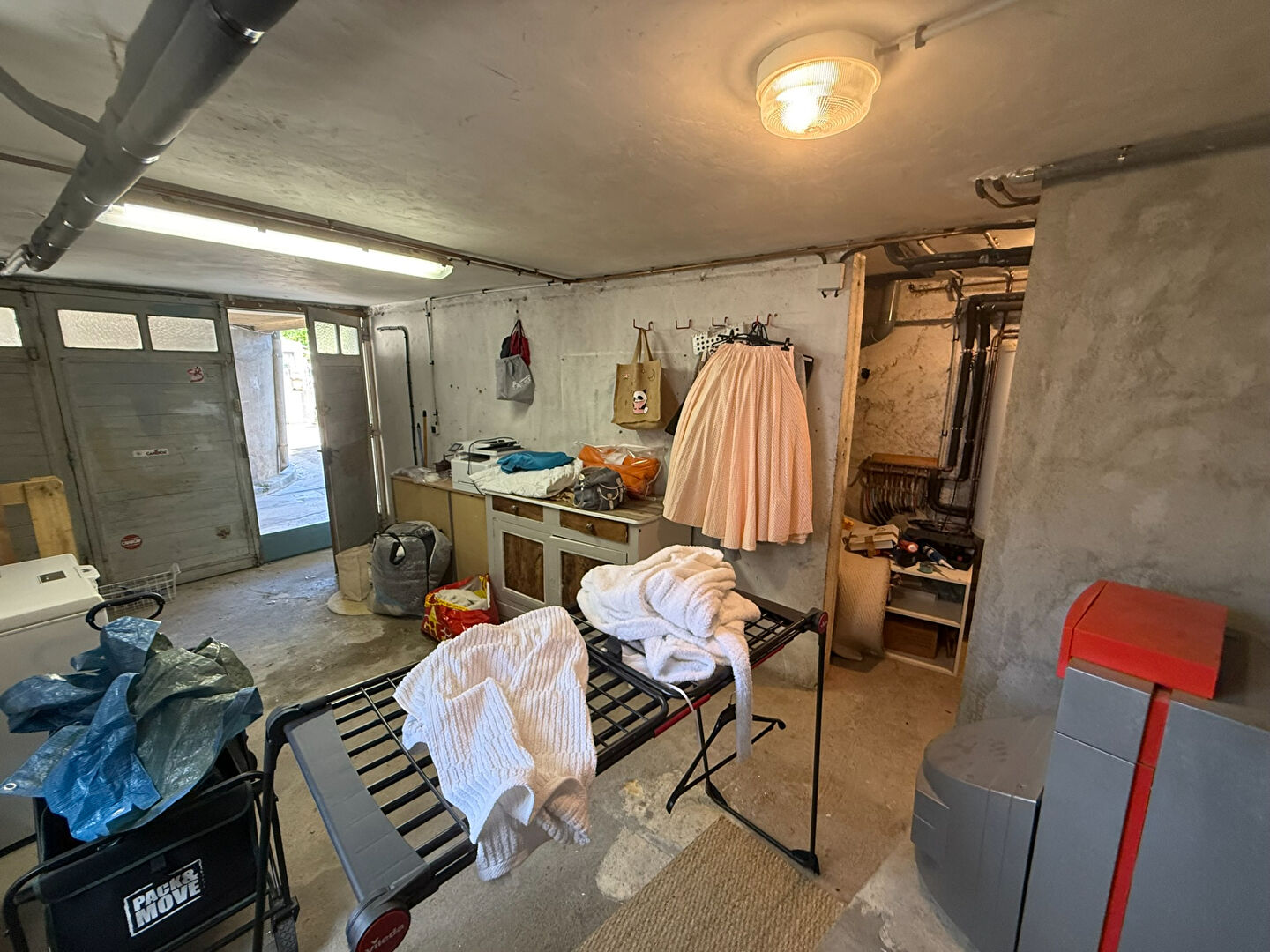 Maison de village avec cour garage remise annexe indépendante aménageable en studio à vendre à Badens