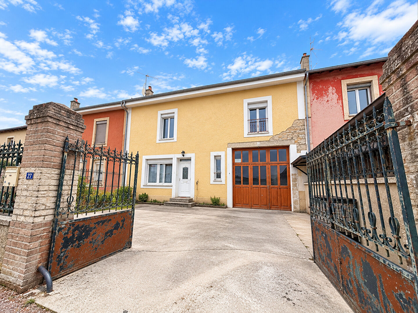 Maison 4 pièces 118 m² · à Roches-Bettaincourt · 118 m² · 100 000 €