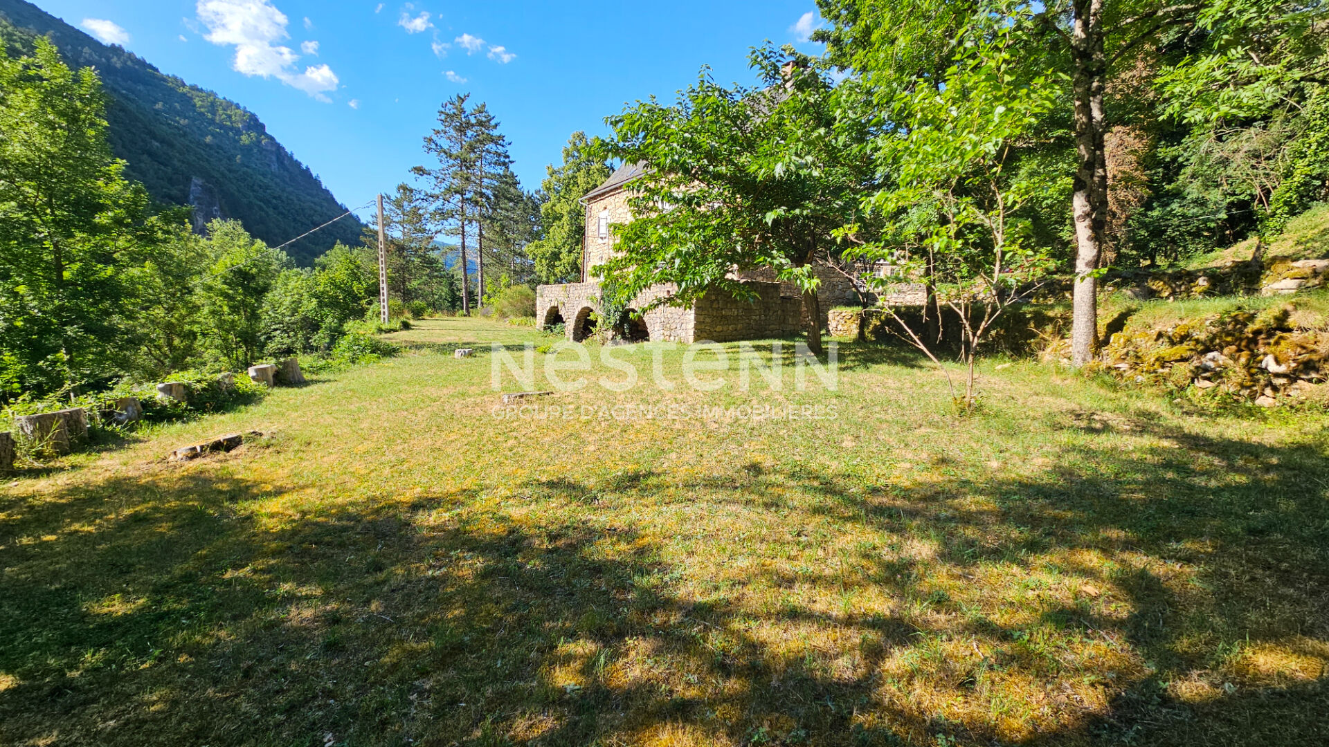 Maison 10 pièces 185 m² · à Gorges du Tarn Causses · 185 m² · 629 000 €