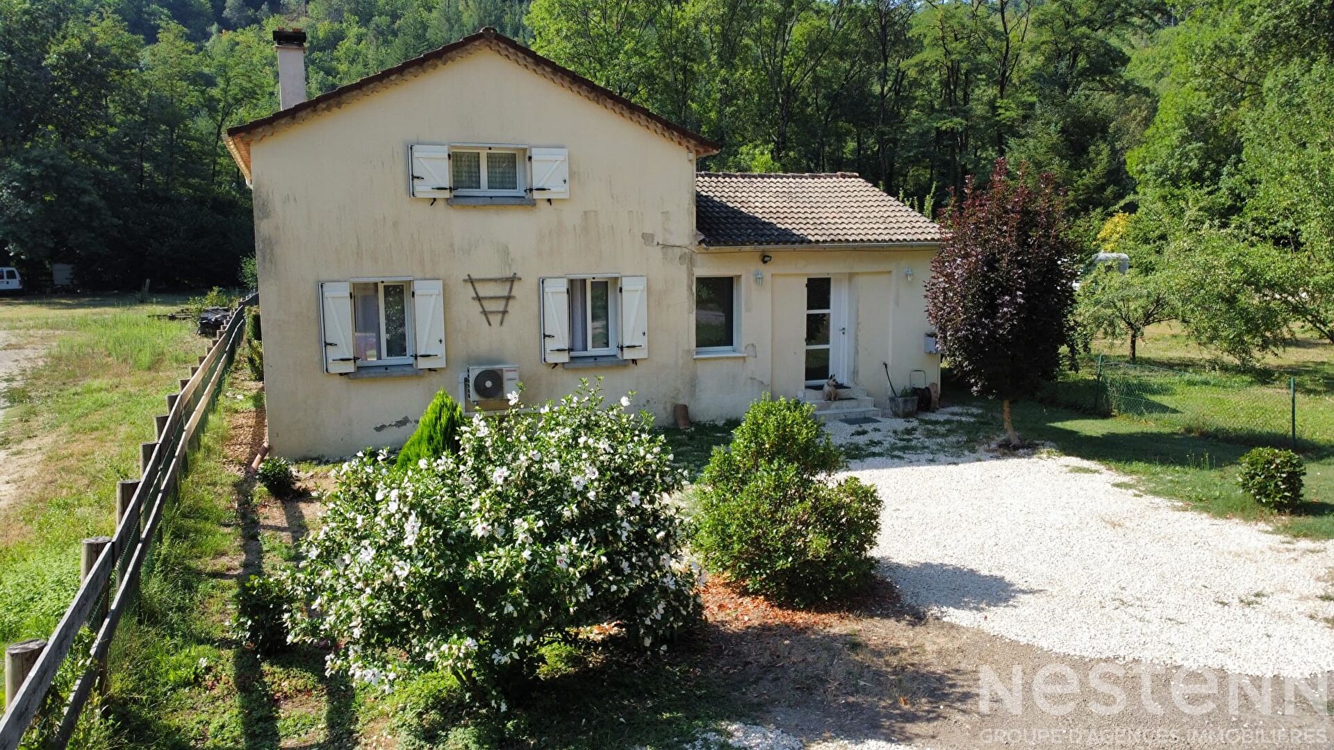 Maison 4 pièces 97 m² · à Le Collet de Deze · 97 m² · 185 000 €