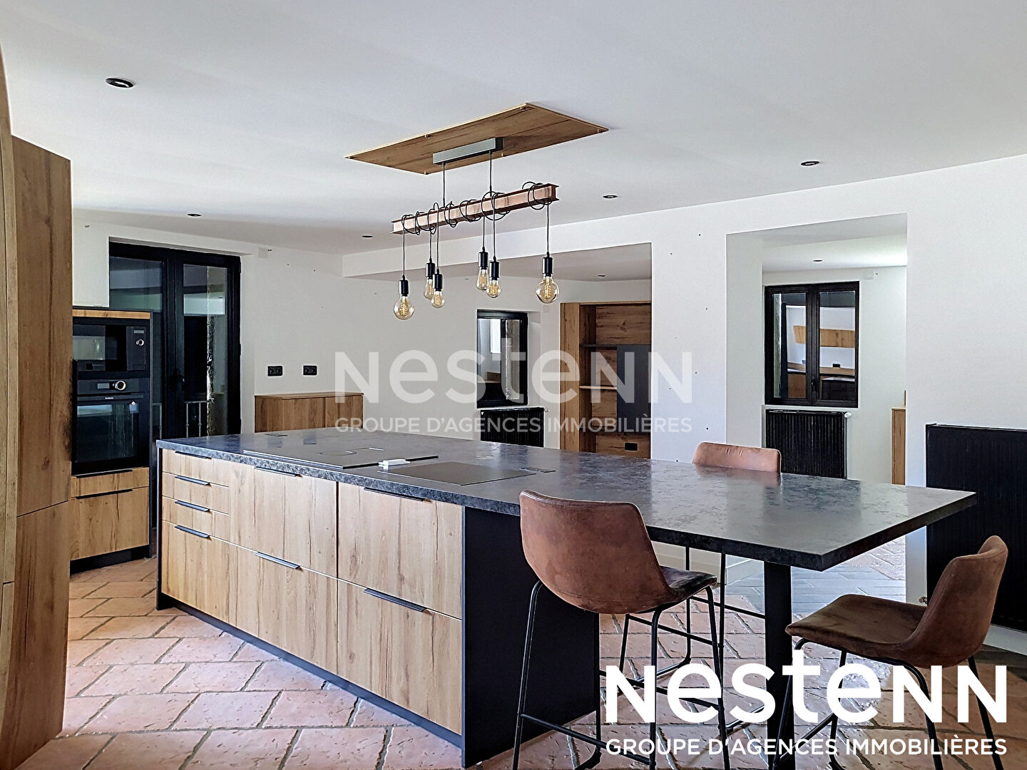 Maison 8 pièces 187 m² · à Mornant · 187 m² · 399 000 €