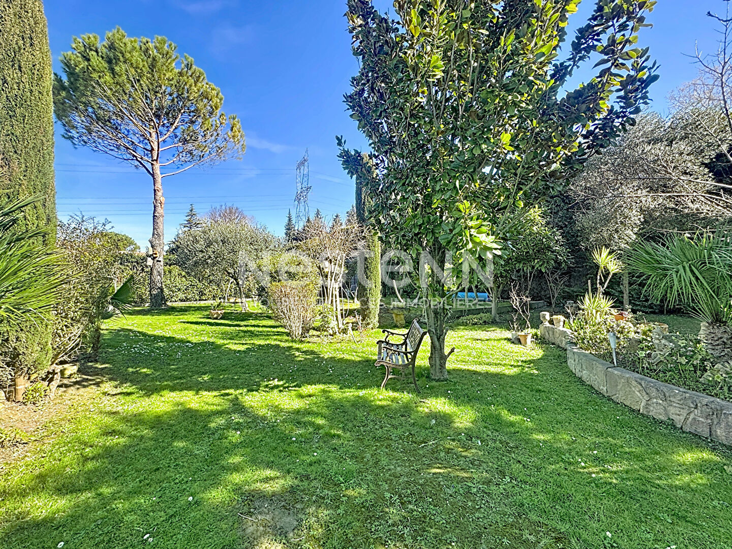 À vendre à Graveson ? Charmante maison plain pied avec studio indépendant
