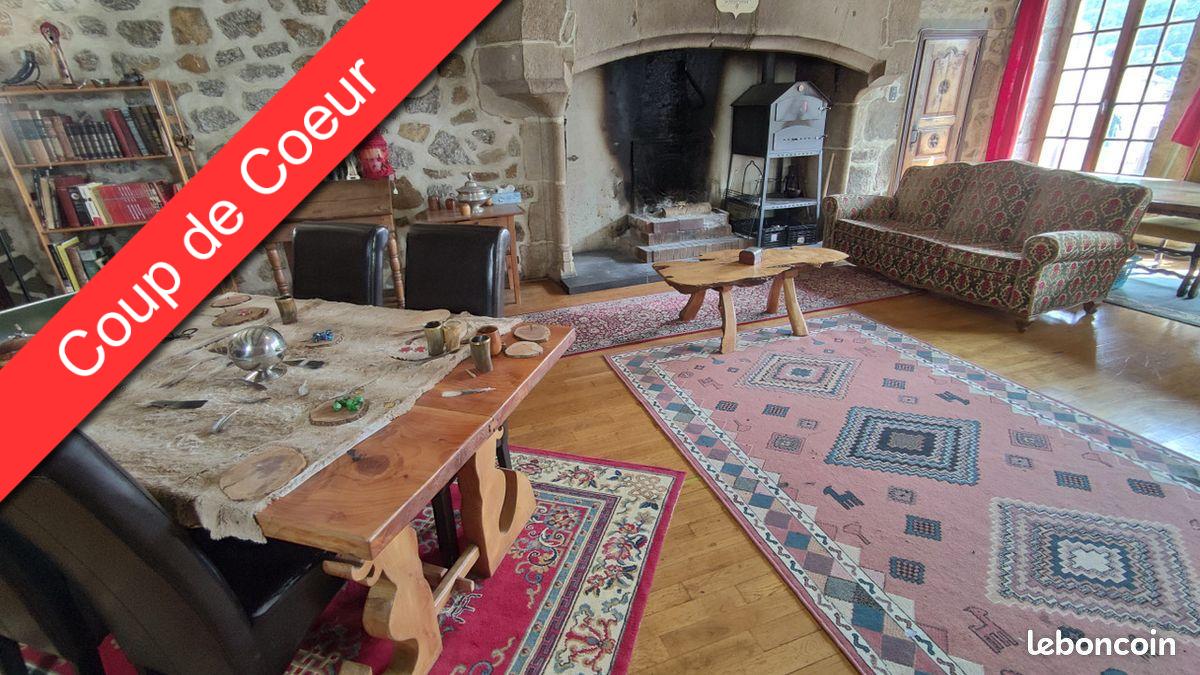 Immeuble 400 m² · à Bort les Orgues · 400 m² · 133 750 €